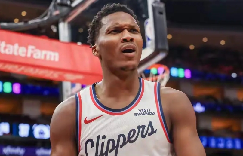 快船最近这几笔交易是不是赢麻了？本赛季能否打进西部第二轮？
 
一、快船和步行者