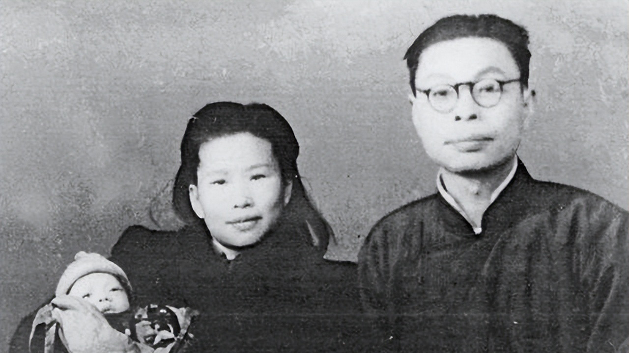 49年上海解放第三天，李克农密电陈毅：不惜一切代价找到李静安