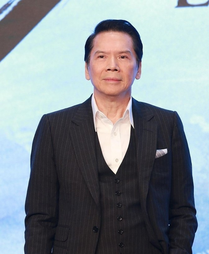 向华强最怕儿子惹事











向华强，娱乐圈大佬，居然也有害怕的事？