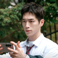 艳艳帅要开心吖