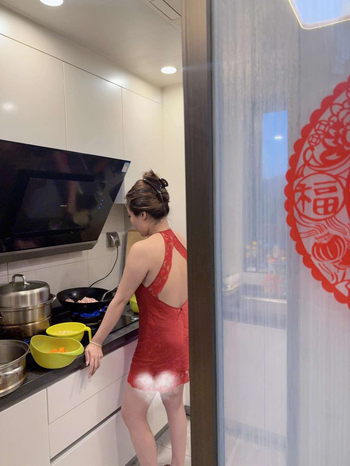 很久没回家了，嫂子做顿好菜。