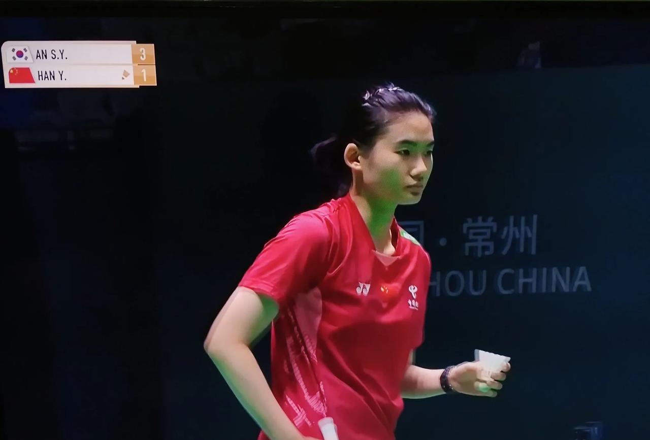 这是2025中国羽毛球公开赛女单半决赛！
两人的历史交手记录上，世界排名第一的安