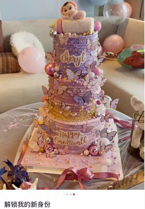 方媛晒三胎女儿满月照，自夸产后皮肤好，小腹平坦，女儿脚长能长到1米7 ​​​