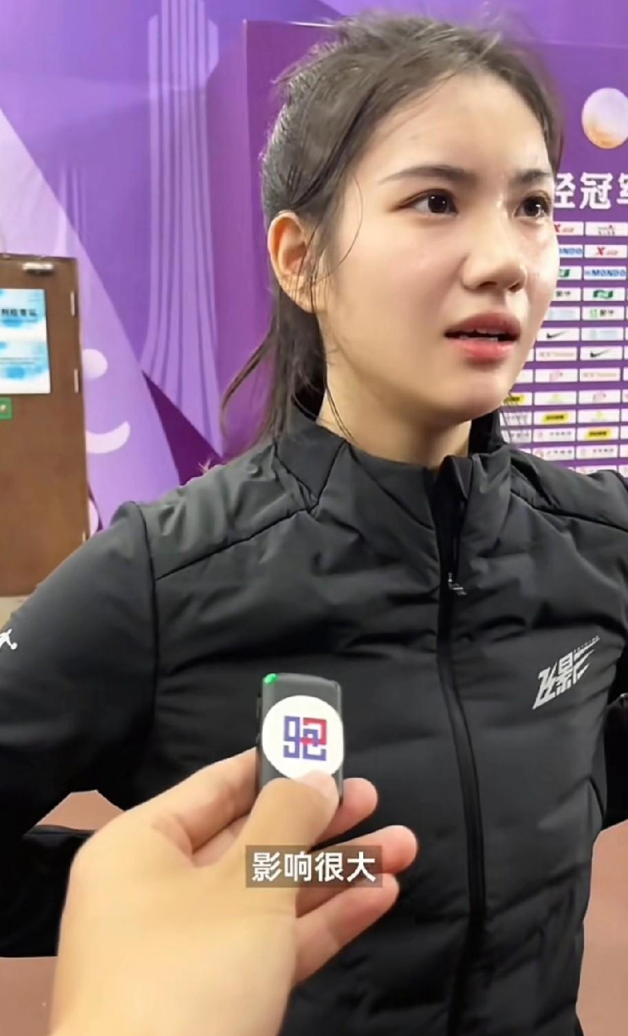 夏思凝这小姑娘清新脱俗，明眸善睐且目标务实，她的颜值和气质，形象和谈吐符合大多数