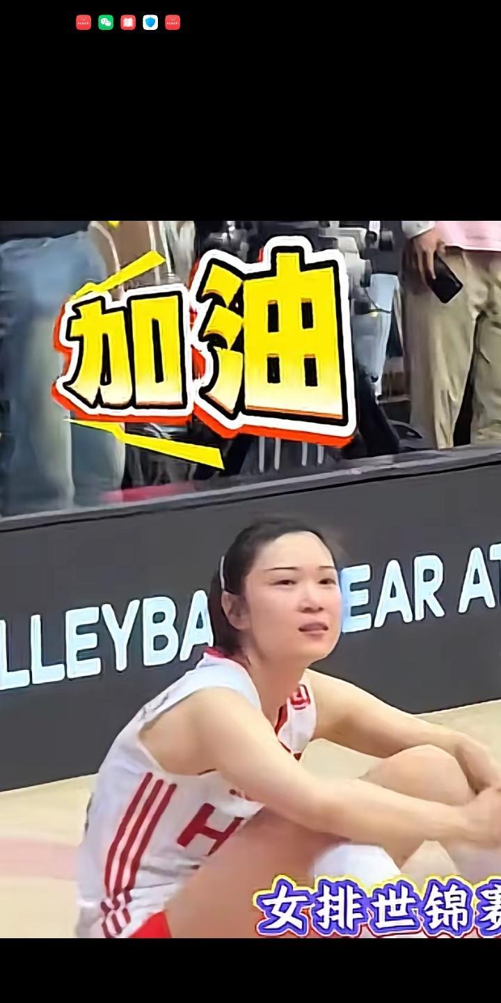 王梦洁是中国女排唯一一个在场上发挥稳定的队员，参加过三届奥运会女排队长的龚翔宇也