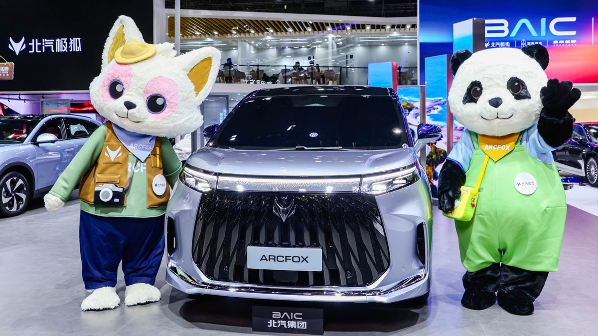 极狐 11 月销量超 2.5 万！好车不怕晚，长期主义终收获认可