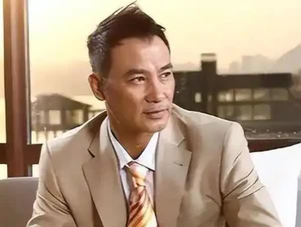 1997年，任达华与名模琦琦结婚，他对琦琦说:“婚后不生孩子、不买房、不吵架。”