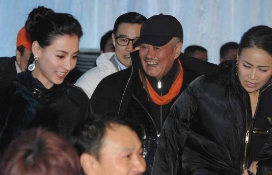 当年，赵本山对张柏芝说：“妹子，如果香港待不下去了，到东北来放松一下。只要你来这