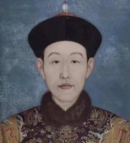 乾隆是一个，特别现实的人
身为一个皇帝，最怕的就是活不长久
乾隆这辈子却从来不信
