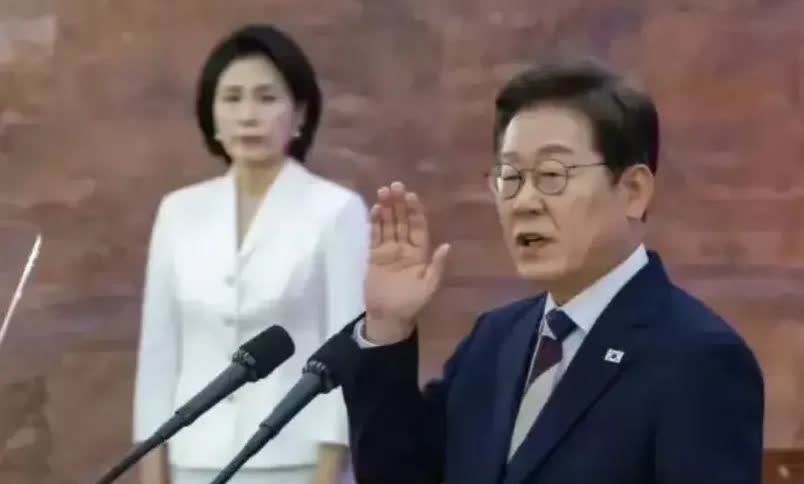 李在明执政韩国，没等来“旧貌换新”，反而陷了新困境？
 
之前不少人觉得，韩