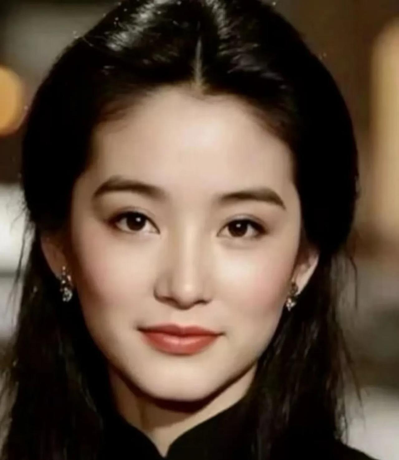 高手是如何养面的
开车的时候训练自己的专注度，坚定专注的眼神，根据路况随机应变的