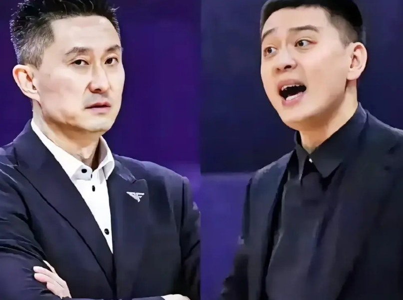 辽宁队同广东队的比赛上半场结束了，意想不到的结局是辽宁队以44比62落后了18分
