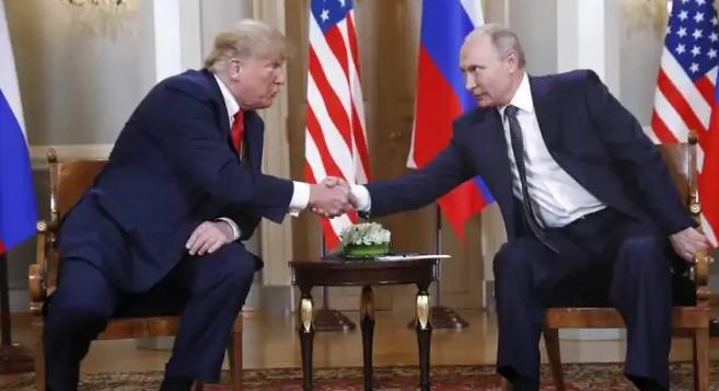 美国千万不能倒下，一旦倒掉，中国就会很“头疼”，为啥这么说？因为俄罗斯没了压制，