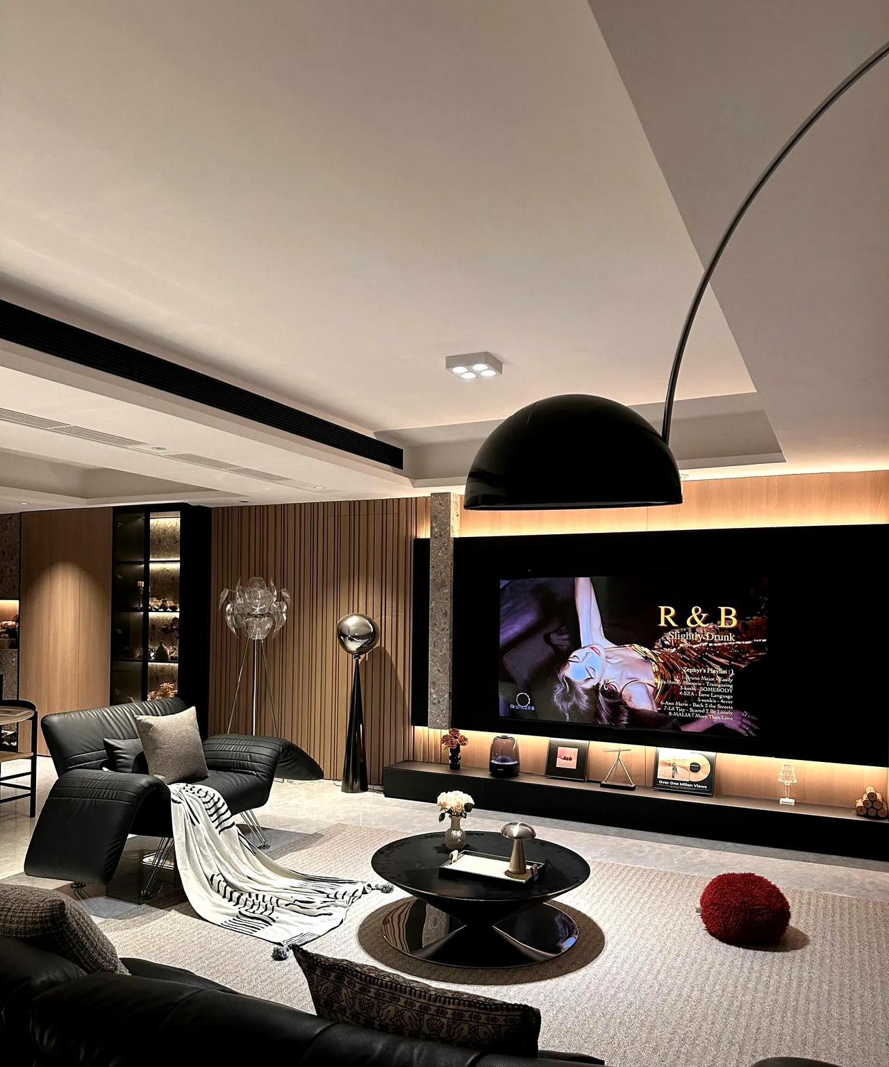 Dream House，装修风格怎么样？
现在的房子都便宜不少了，你是头几年贵的