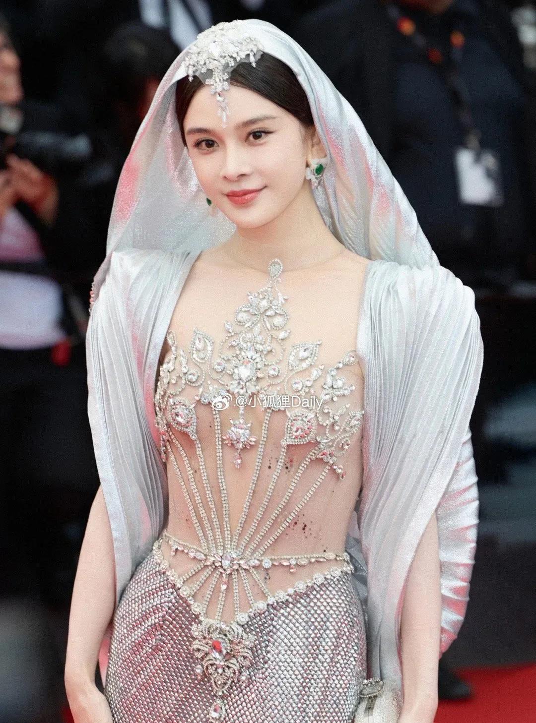 赵樱子说她本来能赚30亿，因为当网红比当明星赚钱多了，都怪自己当年走错一步错失机