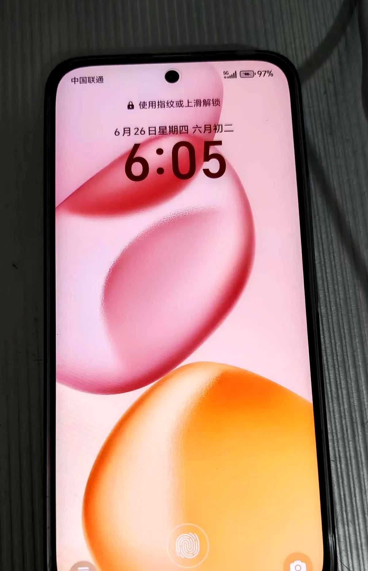 我的荣耀400Pro对比我的老婆荣耀300，这两天用机感受，我有几点要说一下，我