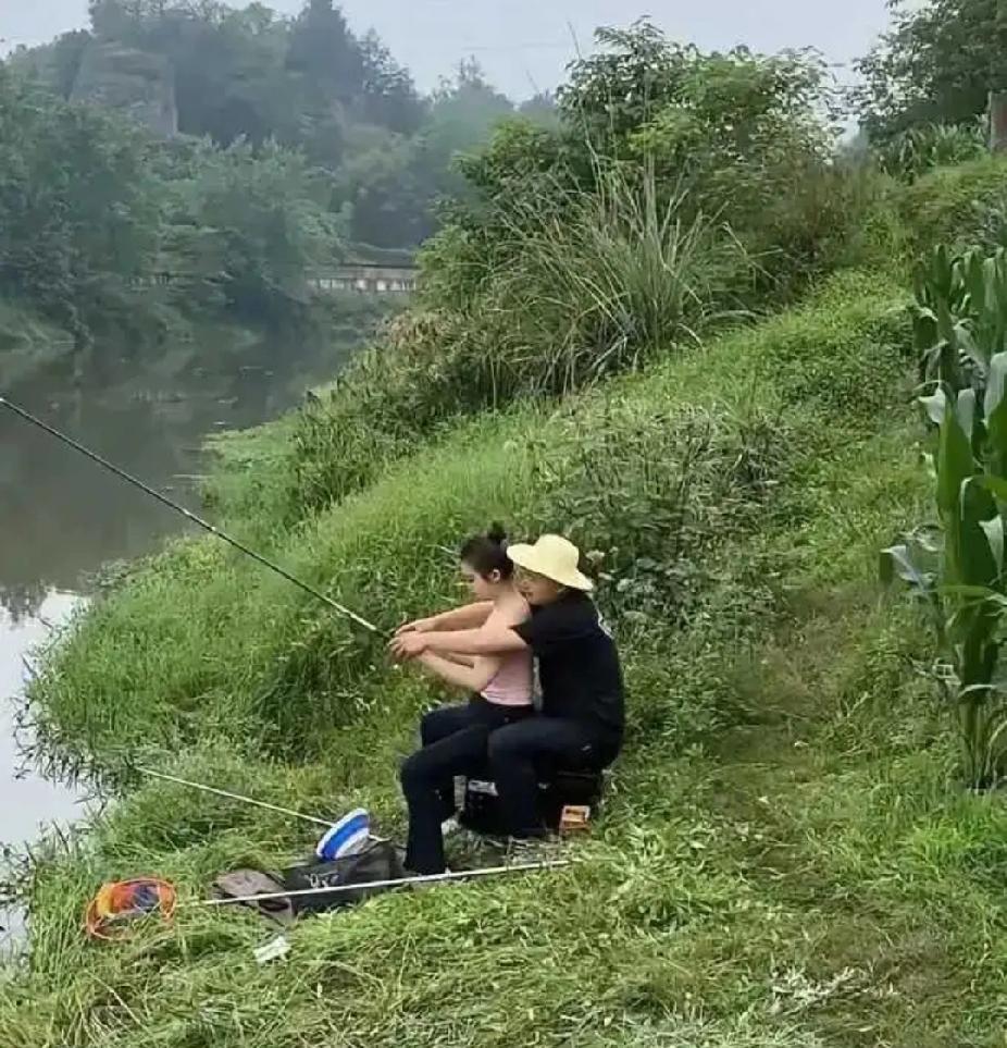 这能钓到鱼就怪了