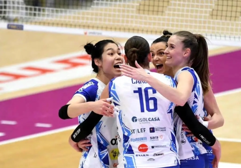 一觉醒来！庄宇珊所在的圣乔瓦尼和马切拉塔竟然撕到5局。
而且第5局竟然打到17：