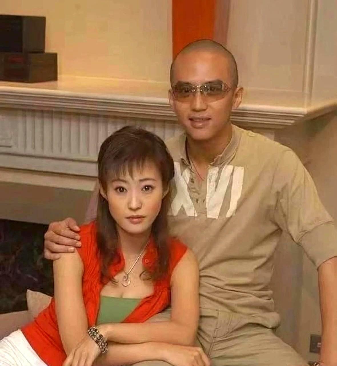 我似乎理解邓超与郝蕾分手的原因了
并非郝蕾不够漂亮
也不是郝蕾为艺术献身了，而是