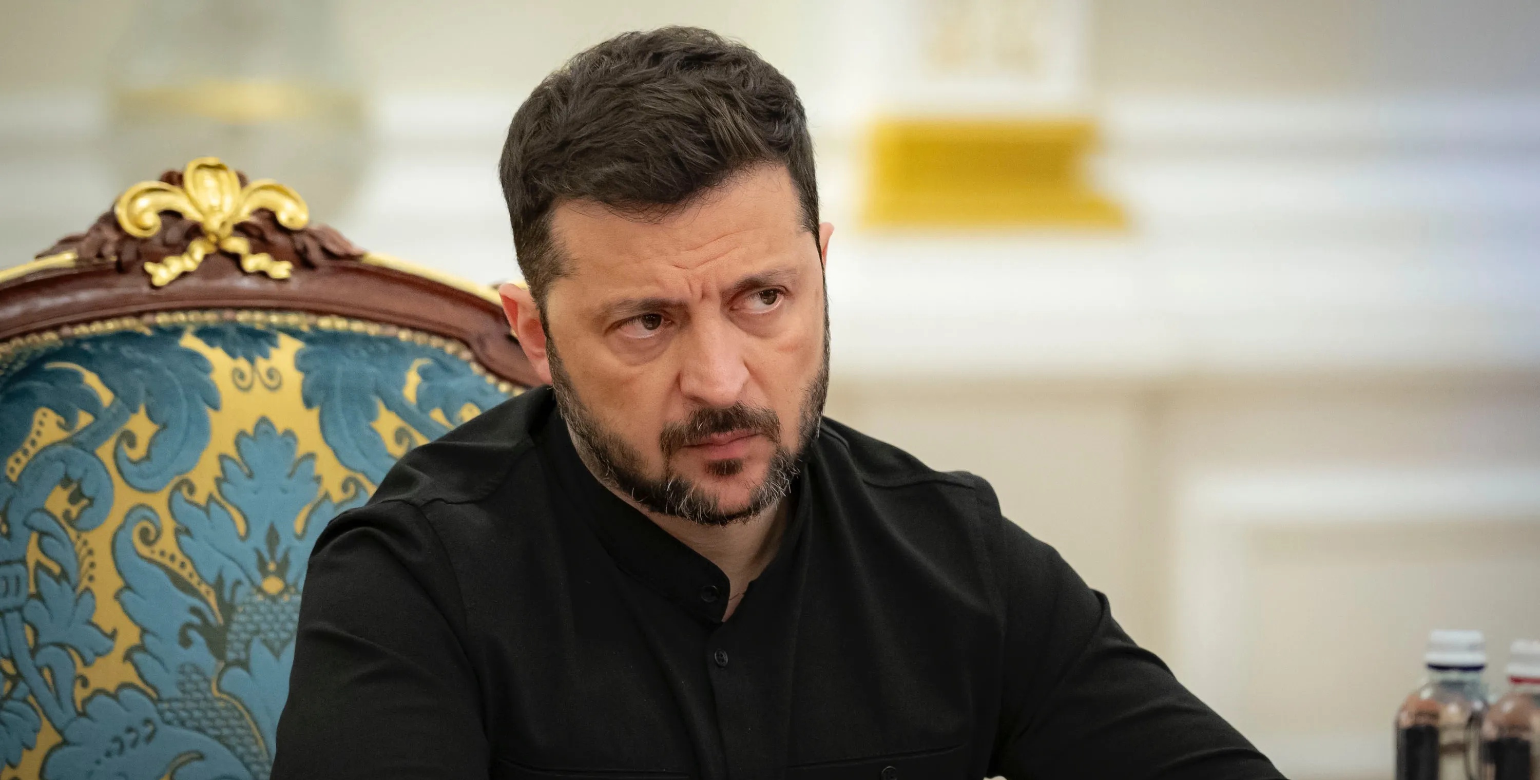 泽连斯基：反腐败工作我来抓。



乌克兰总统泽连斯基最近签署了一项法案，将国家