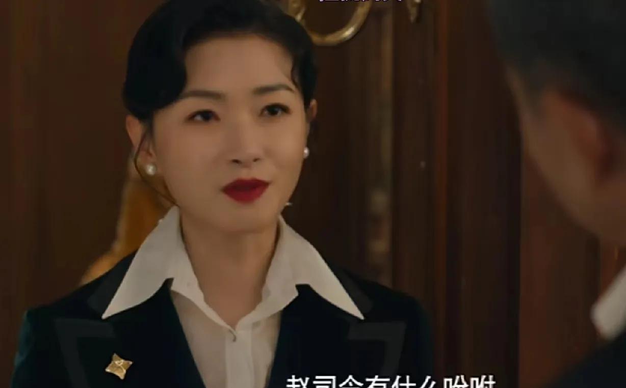 《朱雀堂》：
高肃生终于不装了，他带着蒙了眼睛的高英，走进了风月场所。
高英精心
