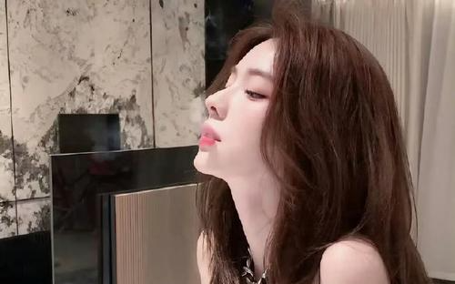 女友初恋得了绝症，女友想先跟他结婚生子，然后再带着孩子嫁给我，我不仅没有反对，反而还鼓励她……