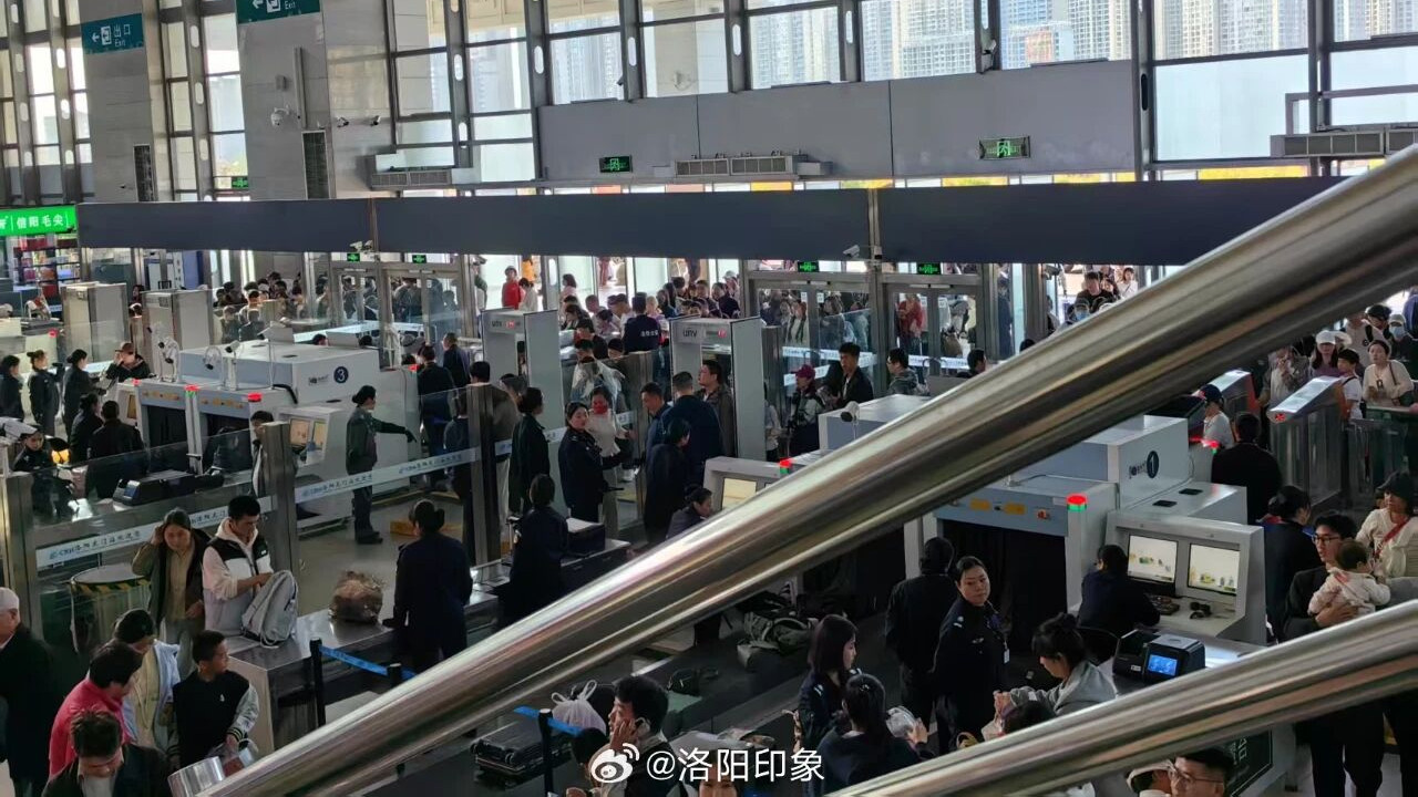 十三朝古都，难道配不上一个体面的高铁站？