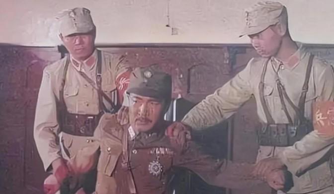 1938年1月24日，韩复榘在武昌一处住所遇害，蒋介石事后震怒。



这位出身
