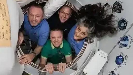 在轨286天，滞留太空美宇航员返回，已不会走路：太空飞行很危险
