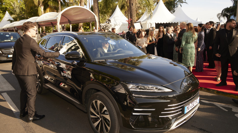 比亚迪与又一国际顶级盛世同框！