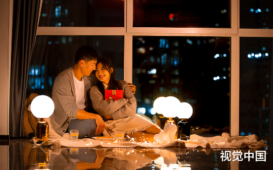 生日当天老公的情人找上门，我果断把正妻的位置让给她，转身跑路，毕竟她还不知道我的丈夫是杀人犯...