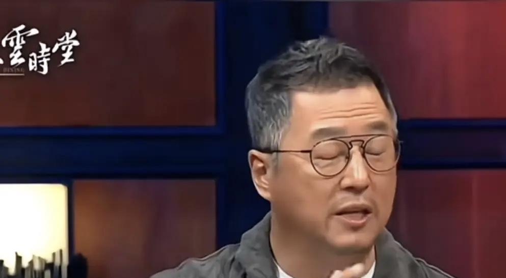 王伟忠终于说了一句实话？
王伟忠在接受时堂栏目的记者采访时，感慨人很多时候都是冲