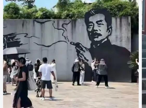 林子大了什么鸟都有，鲁迅手指夹烟百年，是忧国忧民的思索，是为国家命运的担心，是伟