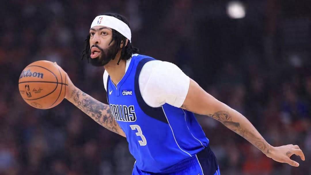 独行侠113-119不敌鹈鹕，浓眉哥35+17，弗拉格16+6+6