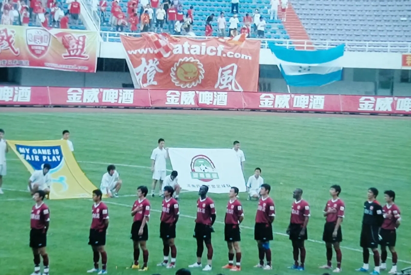 今年长春亚泰以现有的人员配制基本保级无望，淘宝来的外援跟祖一和赛鸟跟本没法比，一