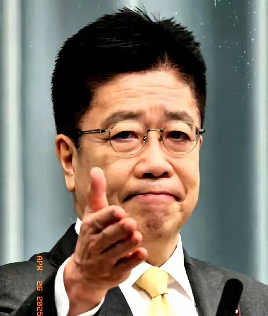 日本财长这话让人摸不着头脑











你说这日本财长，真是语出惊人！