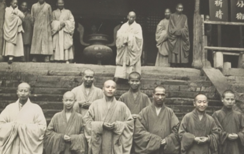 1944年，日军入侵河南。因当时少林寺有百名持枪武僧，所以豫西抗日支队请他们协助