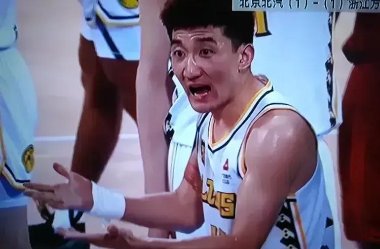 真不知道，国家队挑选队员的标准是什么？发现凡是在CBA联赛上，打球打得好的球员，