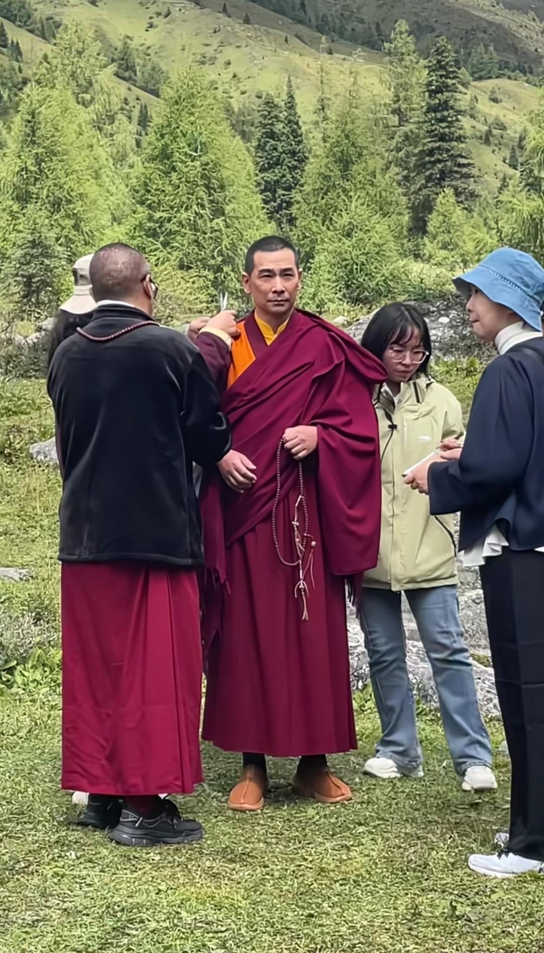 一句话证明你认识他。