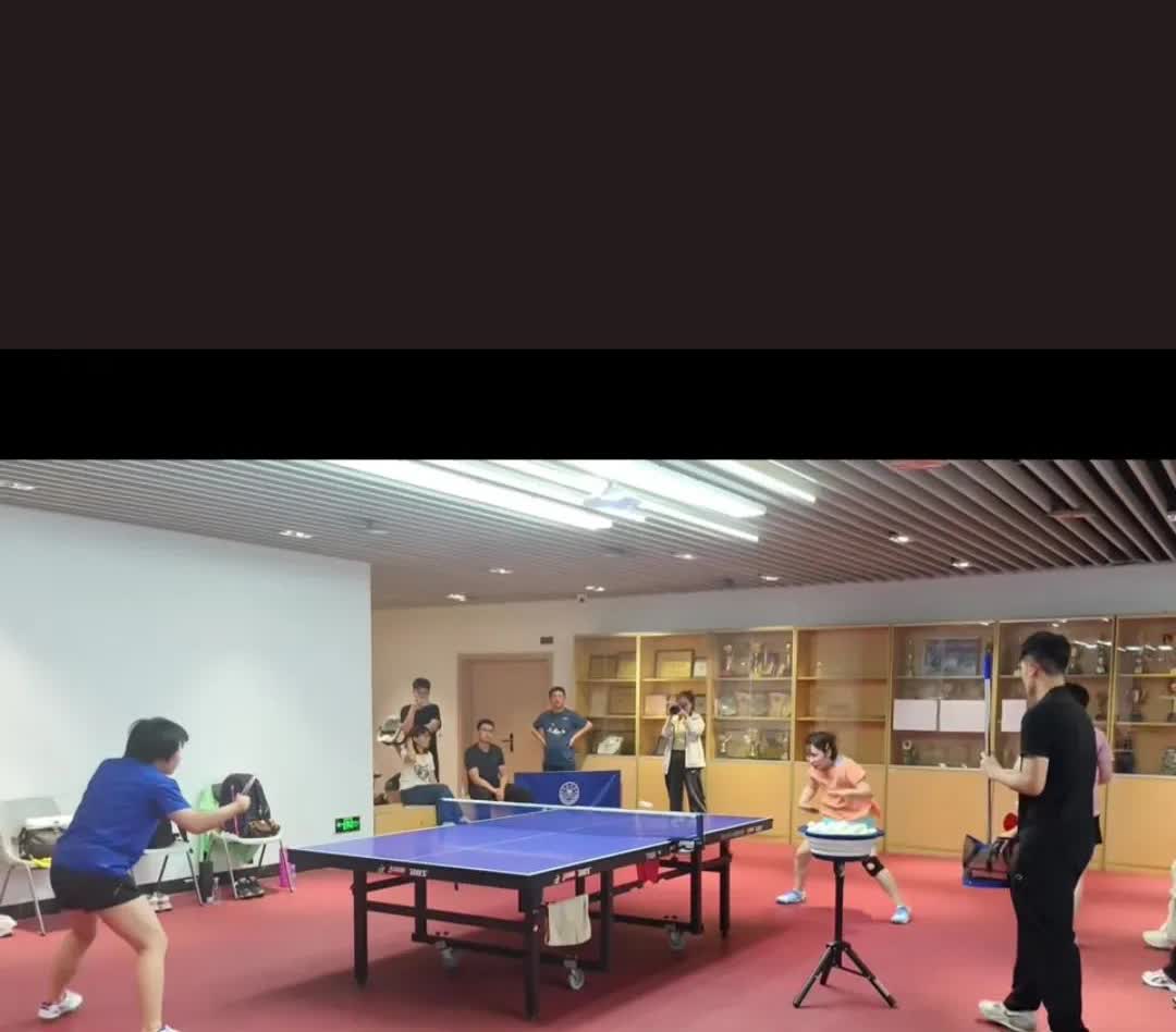 2025年乒超联赛第二阶段厦门站即将开启。深圳幼儿园的小朋友蒯曼、覃予萱、平野美