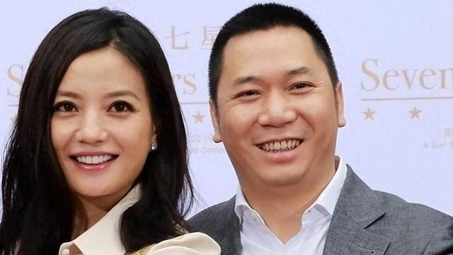 赵薇黄有龙昔日爱巢血亏售出，曾无人问津买家来自内地