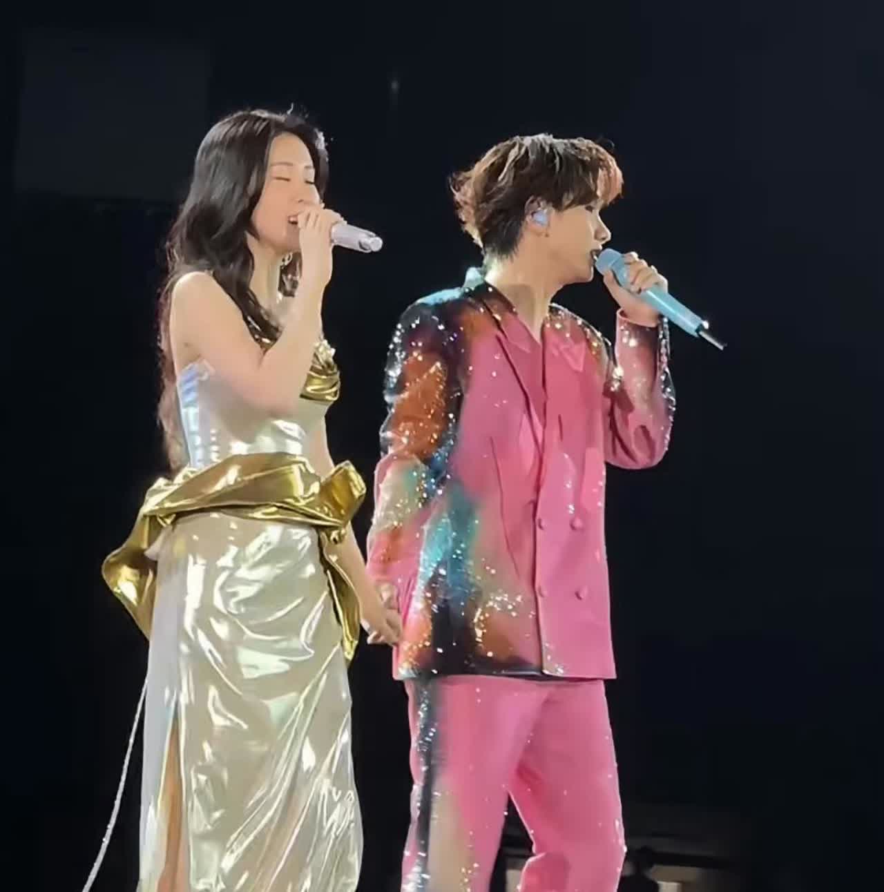 娱乐圈再次给我们上了一课，

这里哪有什么单纯的友谊，

汪苏泷与张碧晨