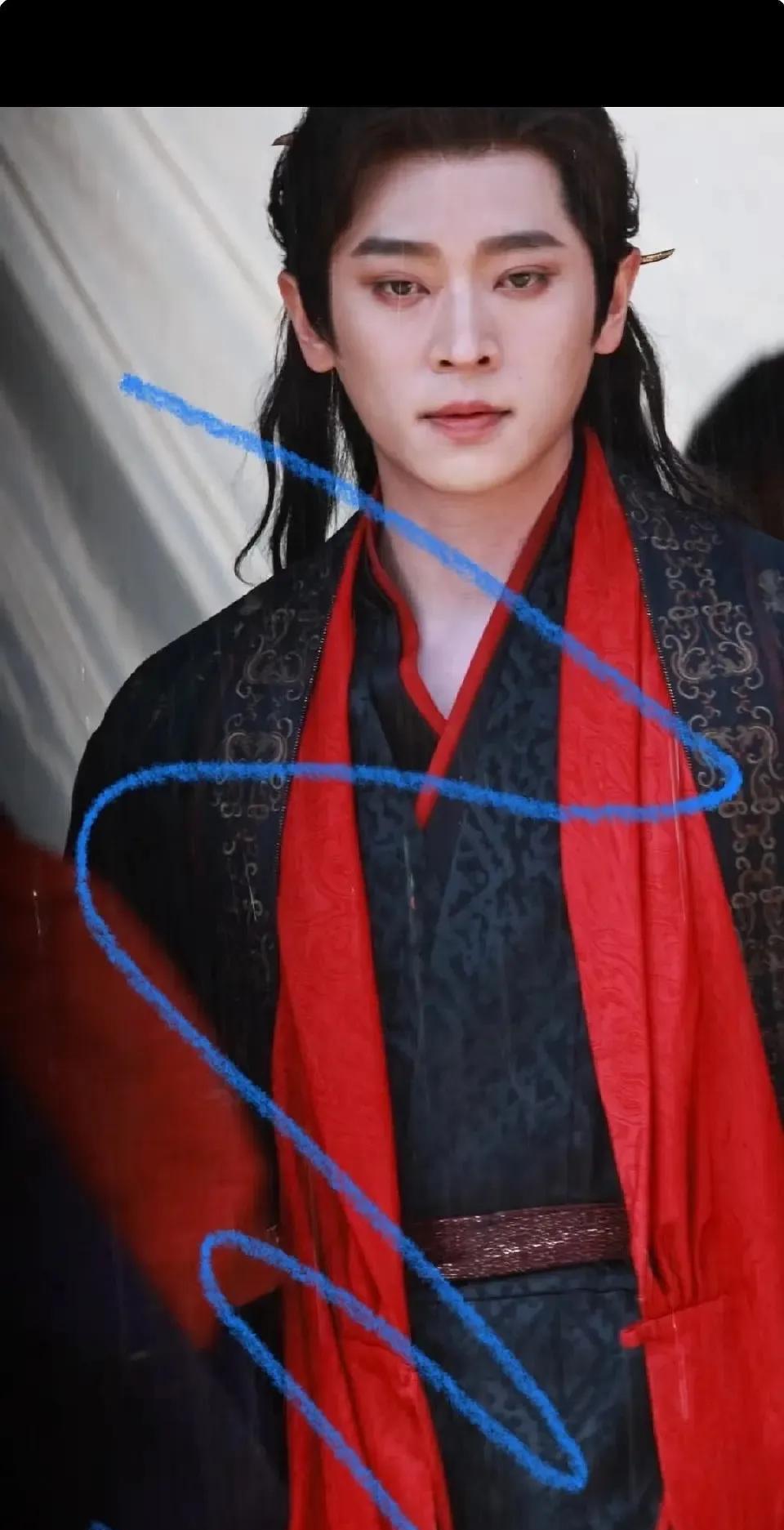 有时候明星粉丝还是不要那么清高，去代拍那儿买断生图的钱还是要花的，真的要太省了，