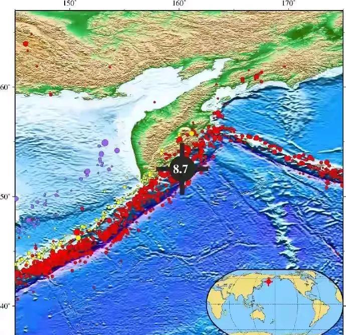 离日本北海道不远的堪察加东岸远海发生8.7级强震！第一波海啸抵达日本北海道，海浪