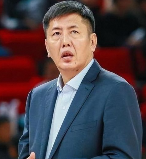 CBA教练消息：丁伟带浙江夏训，刘维伟或继续执教青岛