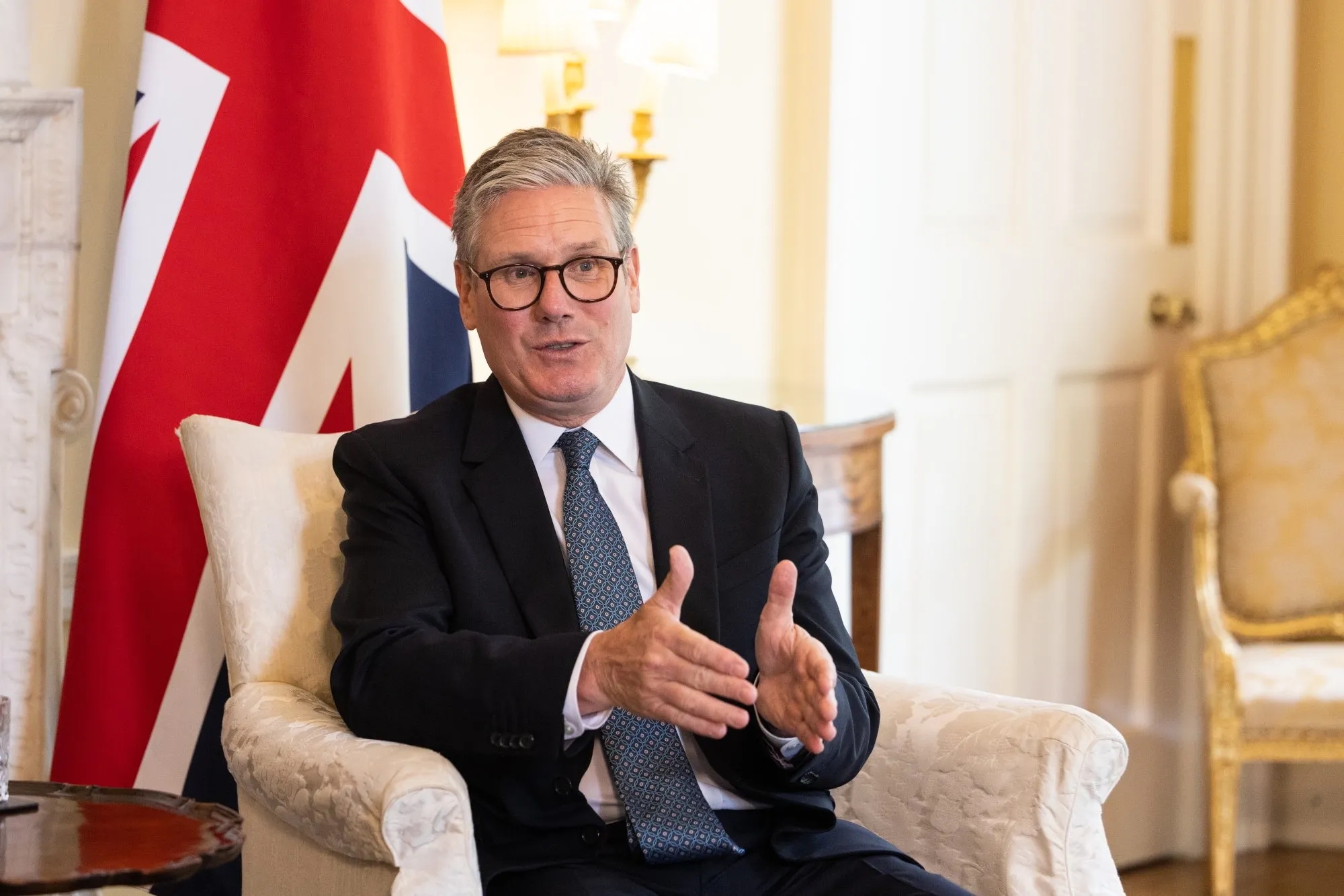 英国首相提出向乌克兰派兵的先决条件。

据俄罗斯卫星通讯社6月14日报道，英国首