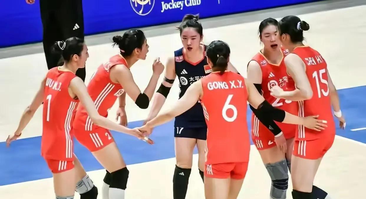 中国女排
惜败的背后：
首先；
综合水平
仍需要提升；
不是吗？
领先被翻盘
大