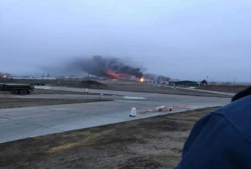 介于俄罗斯空天军糟糕的表现，和研制的新一代预警机a100流产失败，近日有俄罗斯网