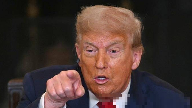 27亿美元天价损失！英国官员手滑泄露，1.87万阿富汗人信息曝光