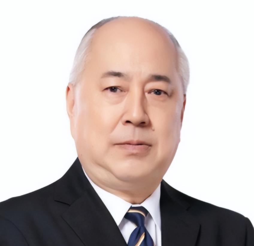钱学森的儿子钱永刚，一生中两次辍学，初中数学考30分，高中没念完就另谋出路，而父